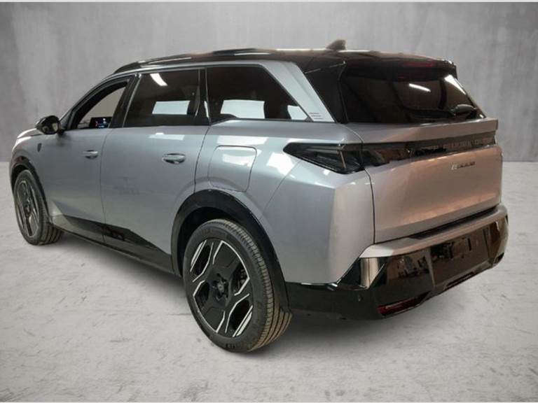 Peugeot e-5008 77 GT 7prs