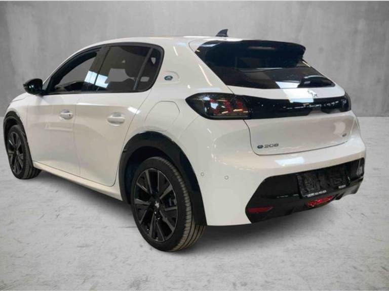 Peugeot e-208 50 GT