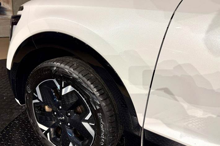 Hvid Kia Niro fra 2024