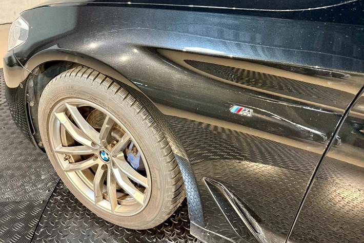 Sort BMW 530d fra 2019