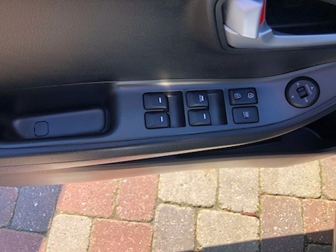 Grå Kia Picanto fra 2016