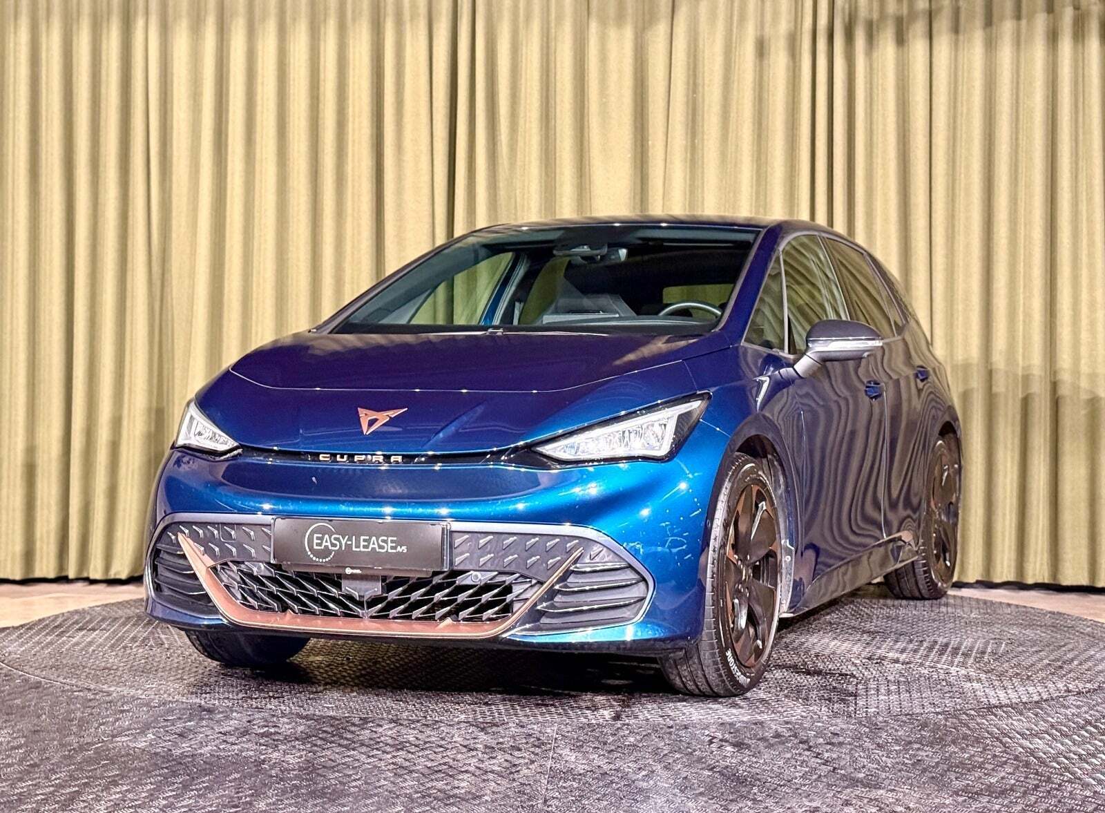 Blå Cupra Born fra 2022
