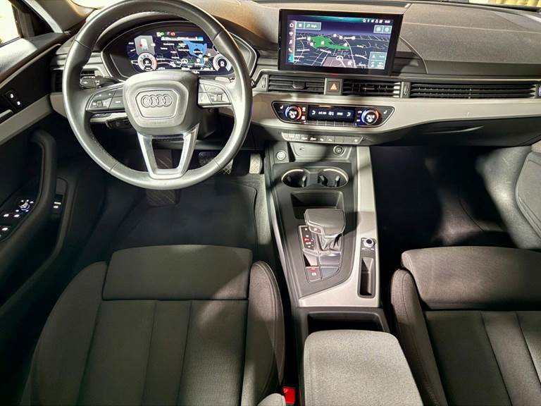 Audi A4 40 TFSi Prestige plus Avant S-tr.