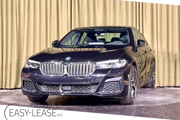 Sort BMW 530e fra 2023