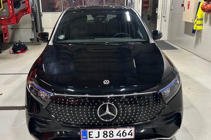 Sort Mercedes EQA250+ fra 2024