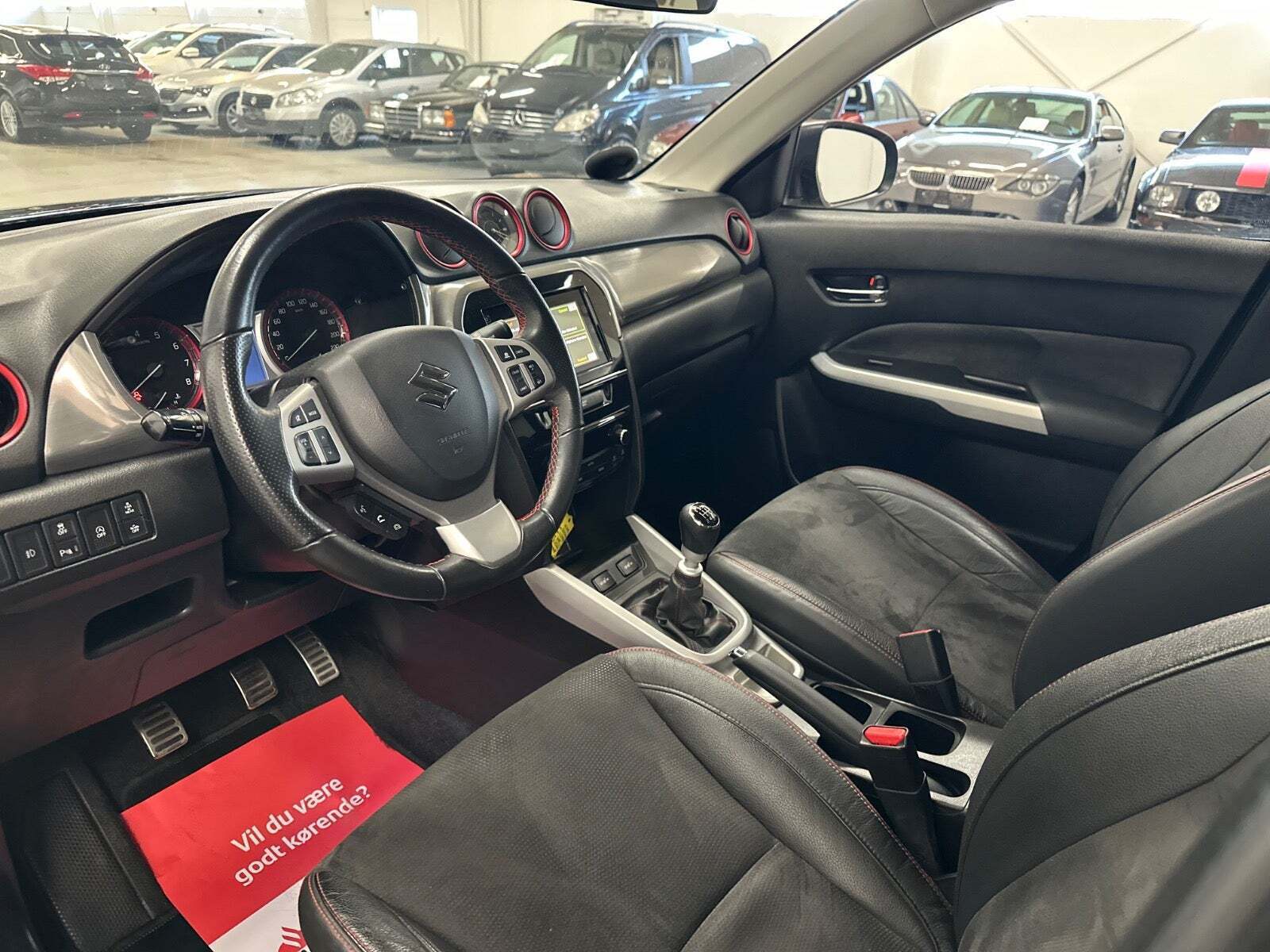 Sort Suzuki Vitara fra 2018