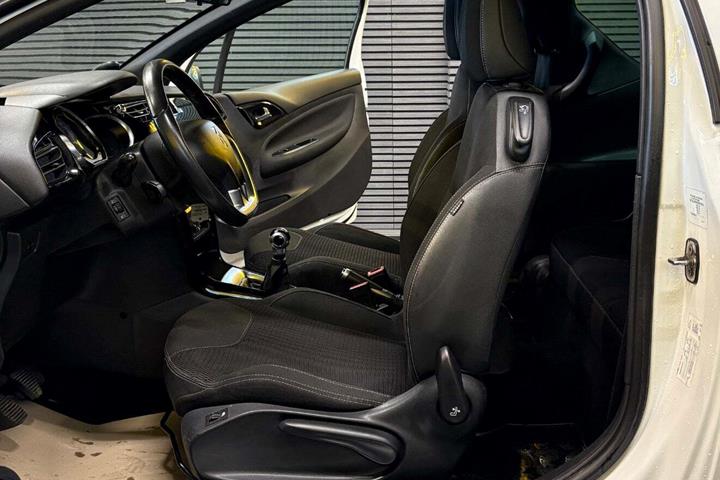 undefined Citroën DS3 fra 2011 set indefra