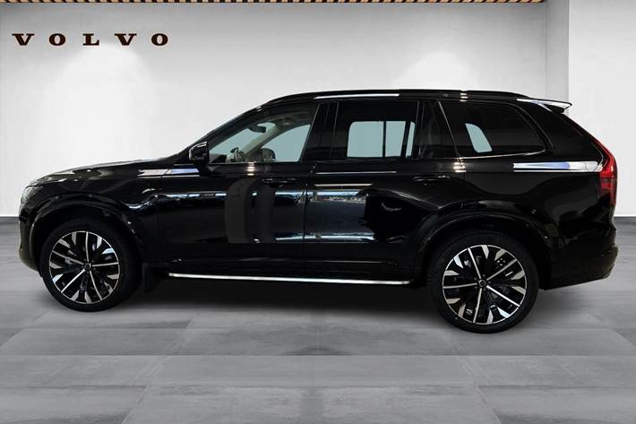 Sort Volvo XC90 fra 2025