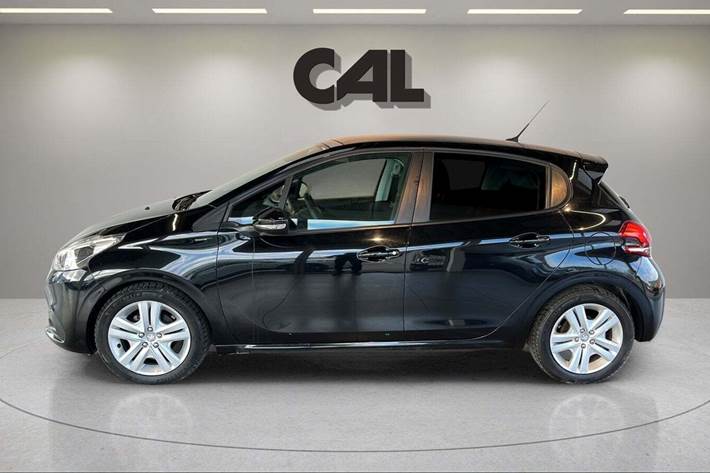 Sort Peugeot 208 fra 2018