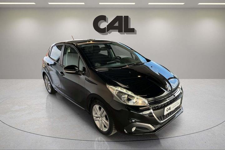 Sort Peugeot 208 fra 2018
