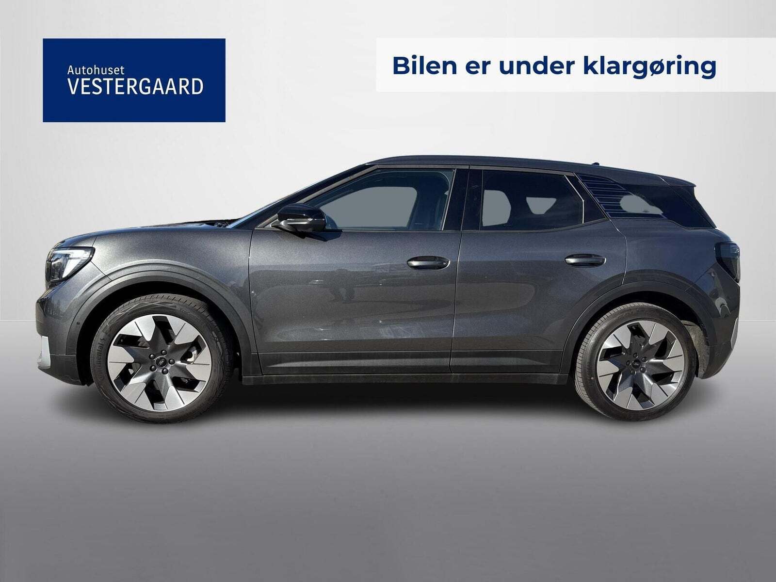 Ford Explorer 77 Premium Extended Range