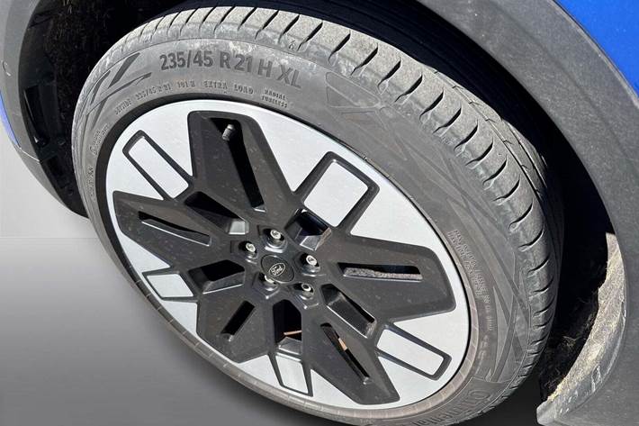 Blå Ford Explorer fra 2024