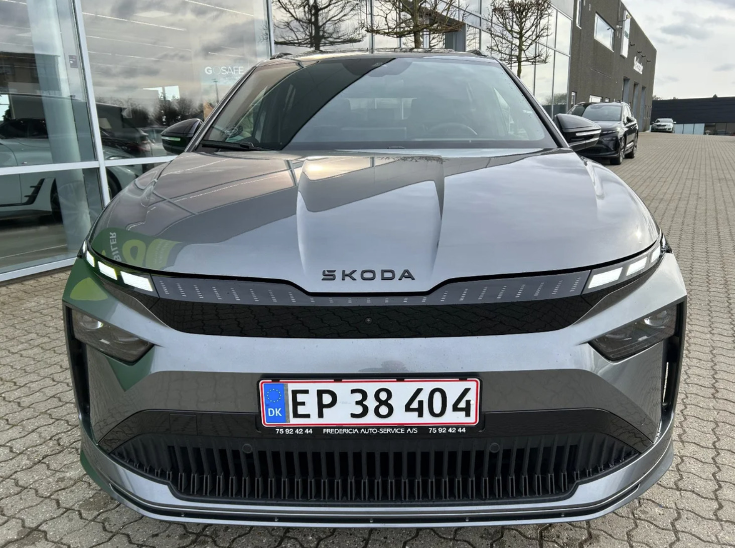 Grå Skoda Enyaq fra 2026
