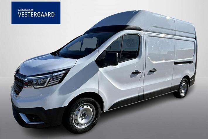 Beige Renault Trafic fra 2025