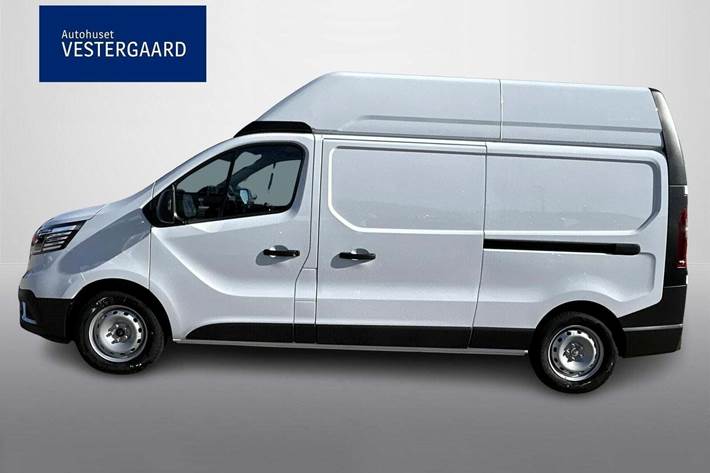 Beige Renault Trafic fra 2025