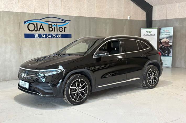 Sort Mercedes EQA250+ fra 2022 set udefra