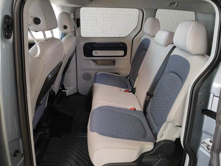 VW ID.Buzz 77 Pro SWB