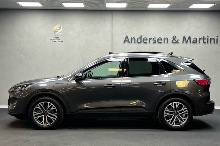Grå Ford Kuga fra 2020