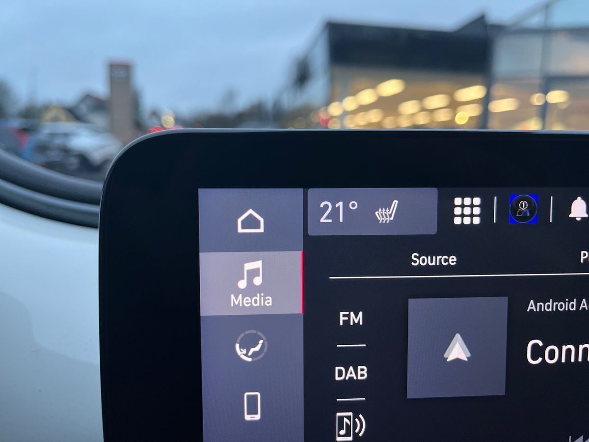 Hvid Fiat 500e fra 2024