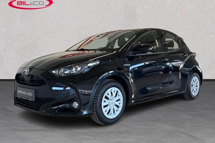 Sort Toyota Yaris fra 2021