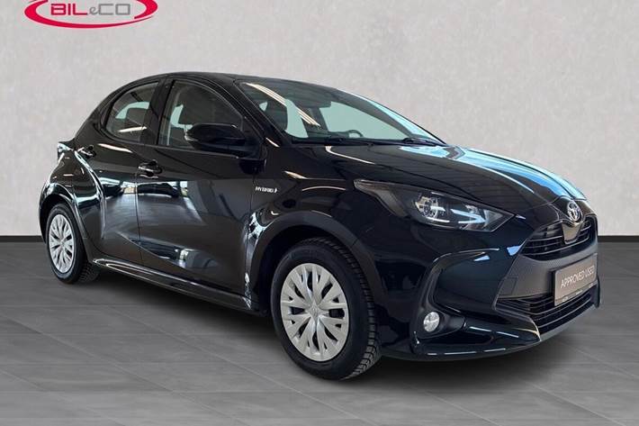 Sort Toyota Yaris fra 2021