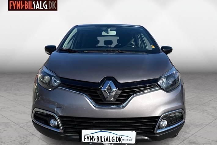 Grå Renault Captur fra 2017