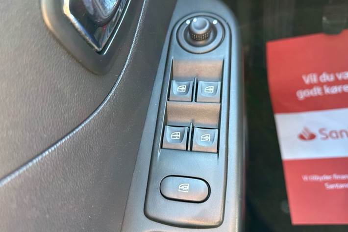 Grå Renault Captur fra 2017