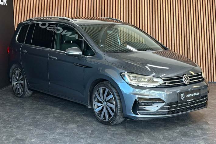 Sort VW Touran fra 2019