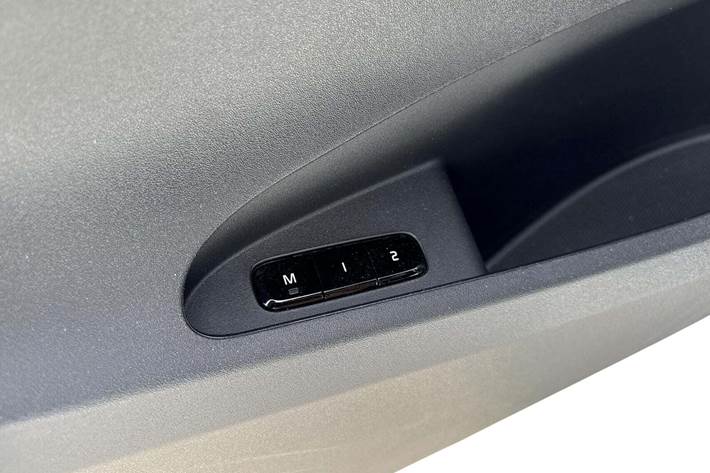 Hvid Polestar 2 fra 2026