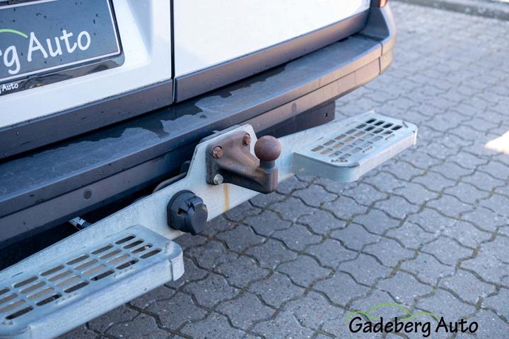 Hvid VW Crafter 35 fra 2021