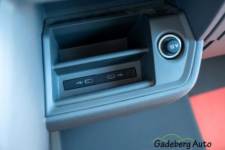 Hvid VW Crafter 35 fra 2021