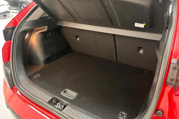 Rød Hyundai Kona fra 2022