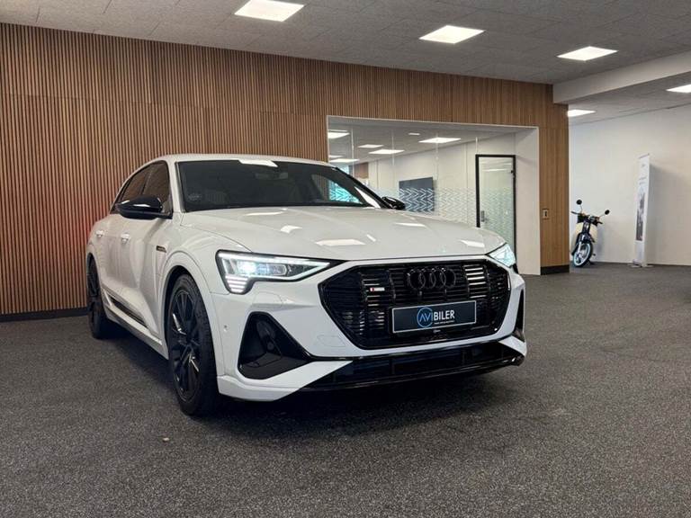 Audi e-tron 55 Black Edition S-line quattro