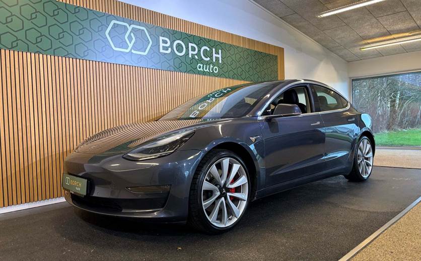 Tesla Model 3 Performance AWD