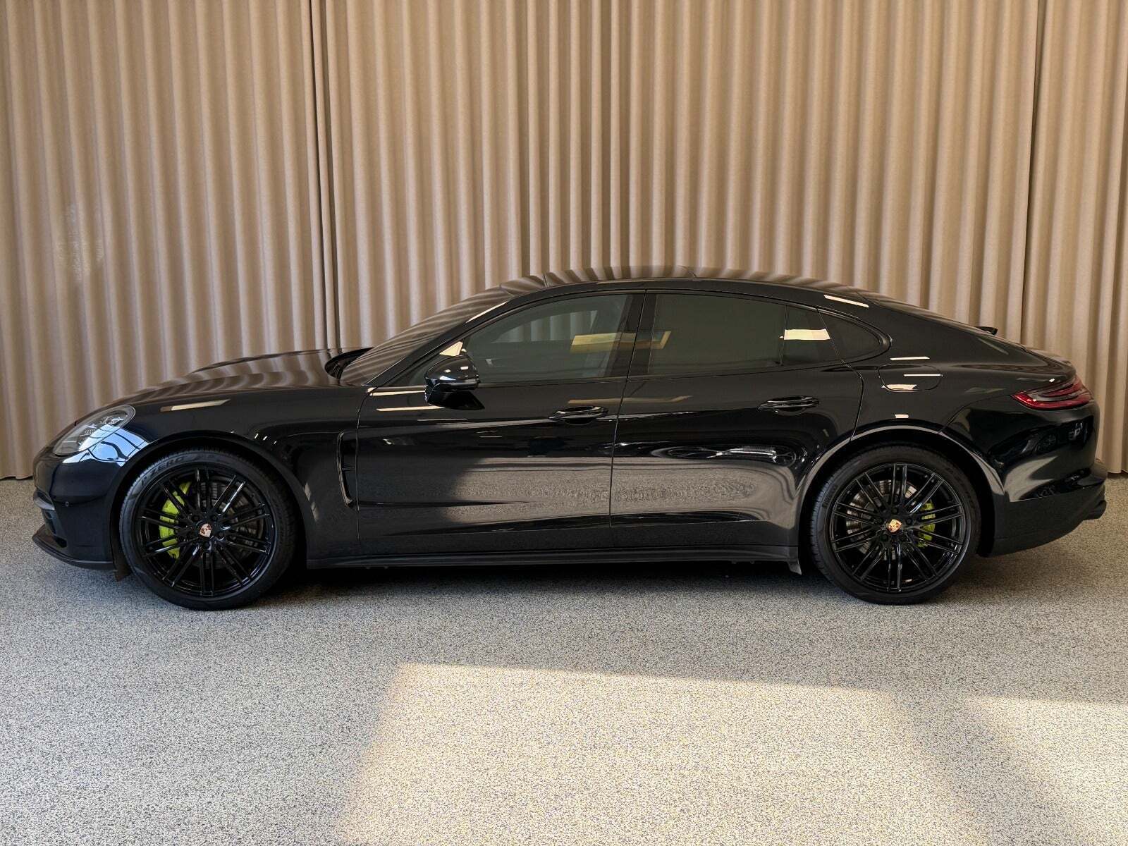 Porsche Panamera 4 2,9 E-Hybrid PDK