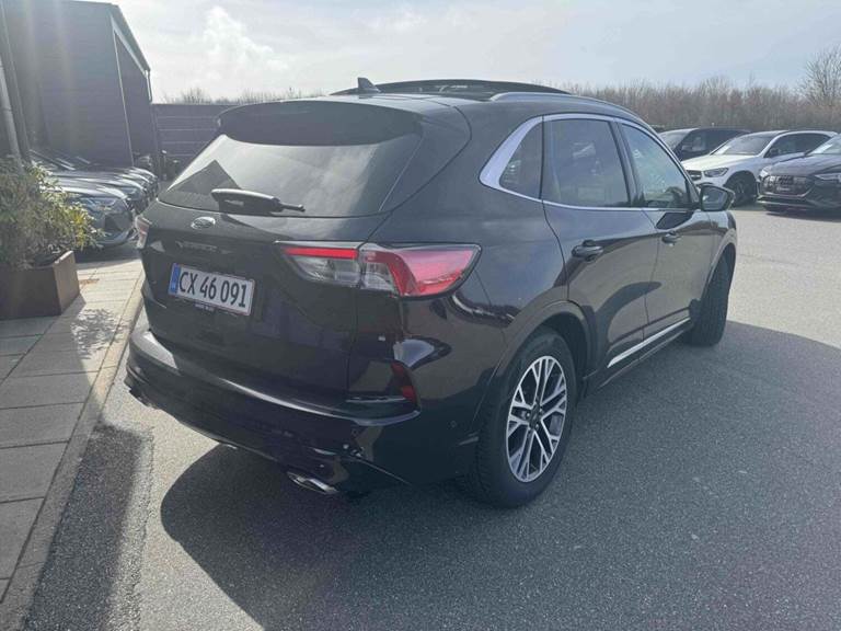 Ford Kuga 2,5 PHEV Vignale CVT