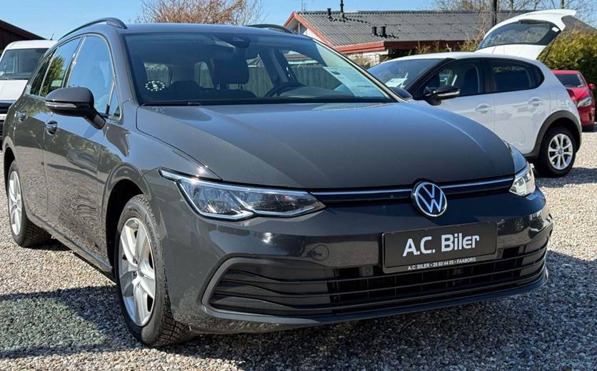 VW Golf VIII 1,5 eTSi 130 Life Variant DSG