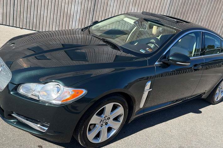 undefined Jaguar XF fra 2010