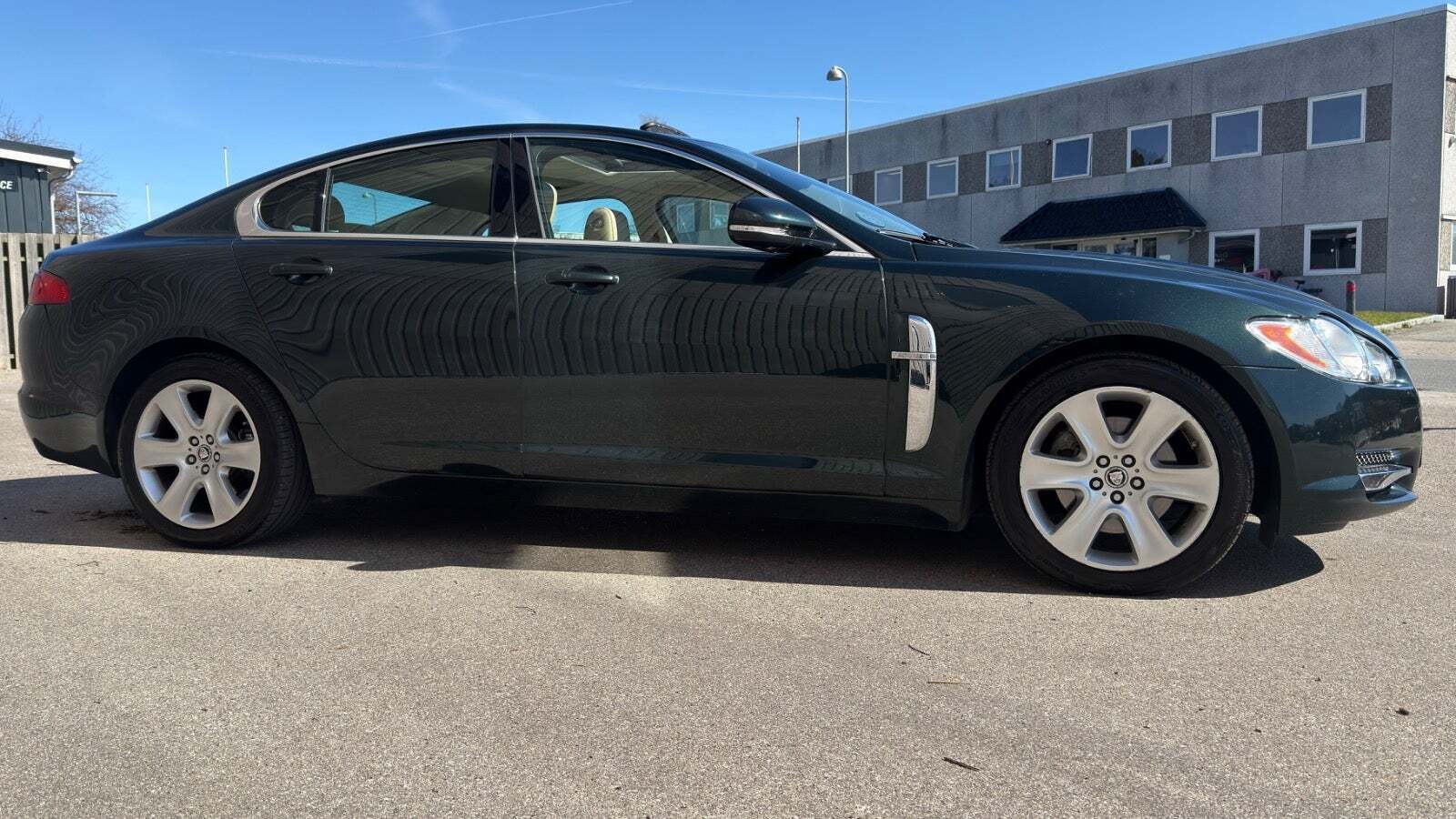 undefined Jaguar XF fra 2010