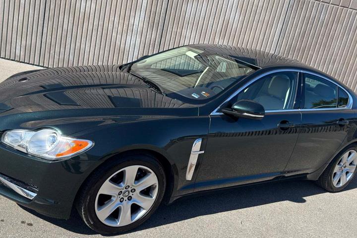 undefined Jaguar XF fra 2010