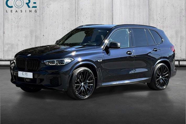 Sort BMW X5 fra 2022