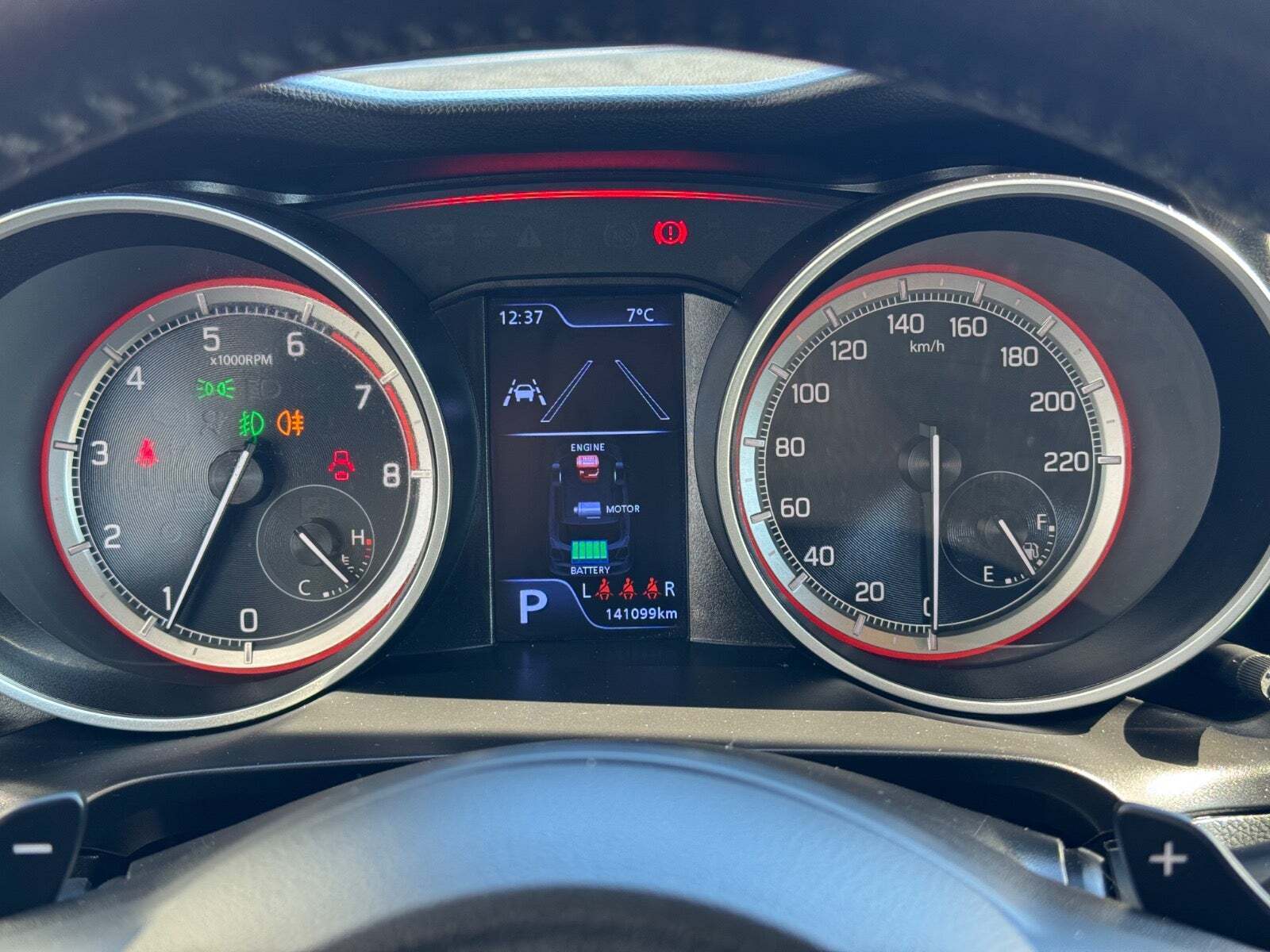 Grå Suzuki Swift fra 2021