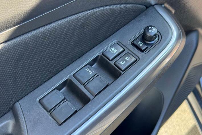 Grå Suzuki Swift fra 2021