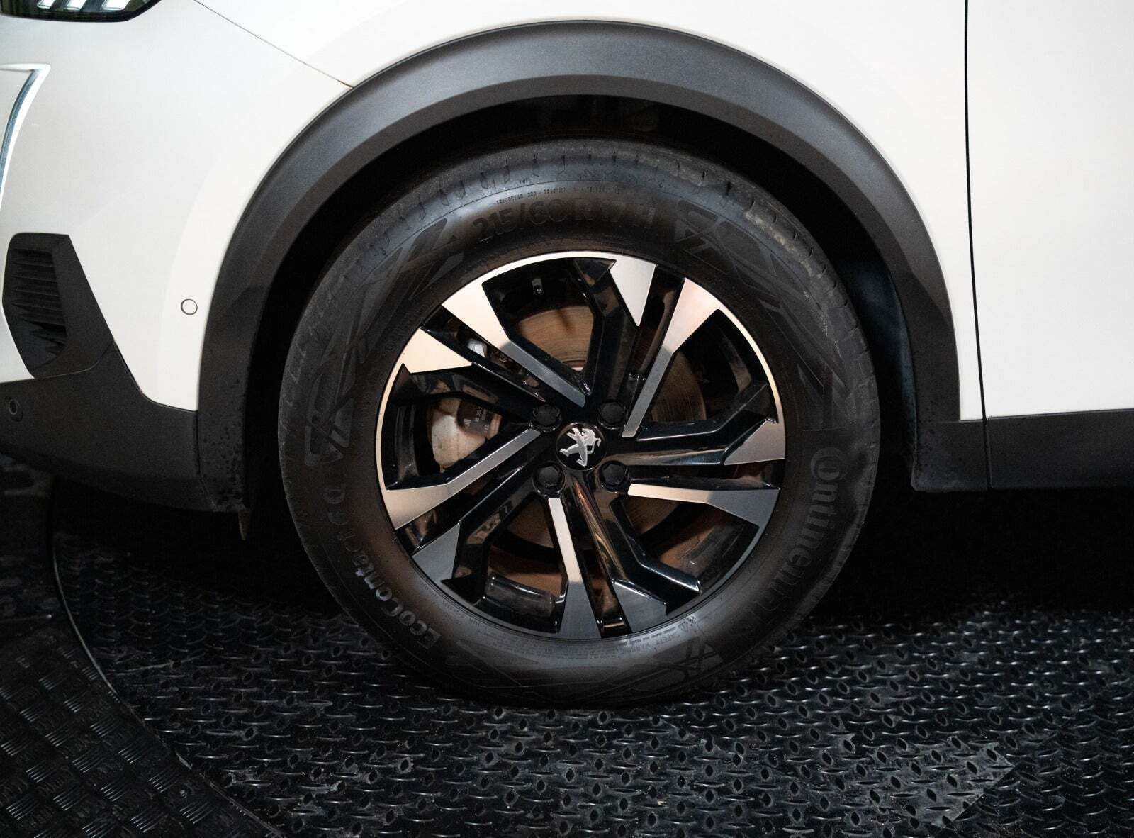 Peugeot e-2008 50 GT Sky