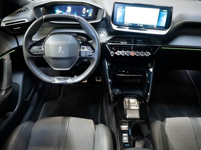 Peugeot e-2008 50 GT Sky