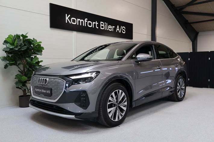 Grå Audi Q4 e-tron fra 2025