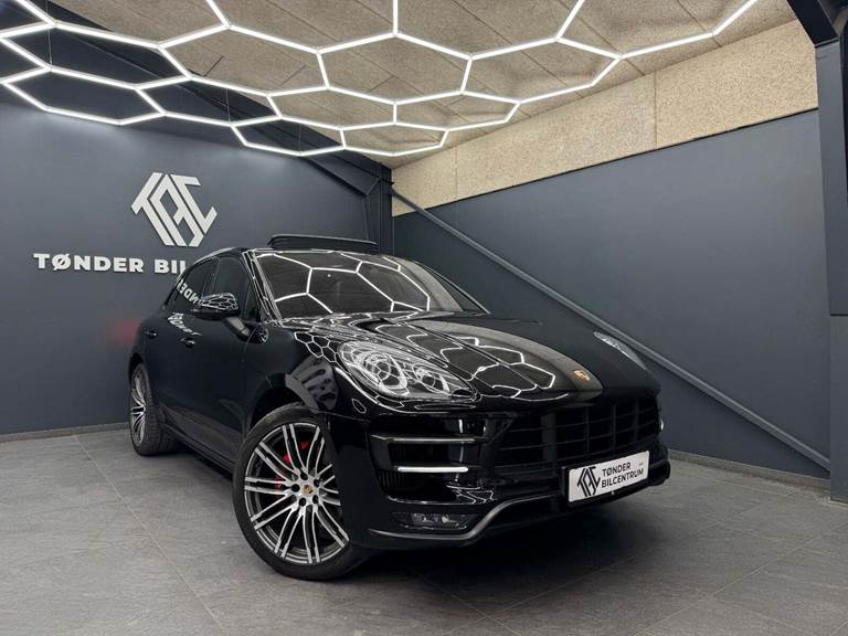 Porsche Macan Turbo 3,6 PDK
