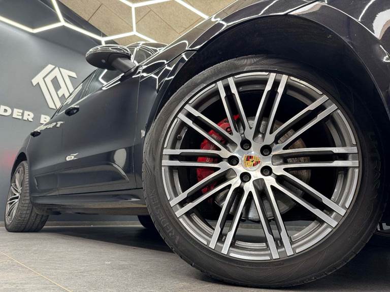 Porsche Macan Turbo 3,6 PDK