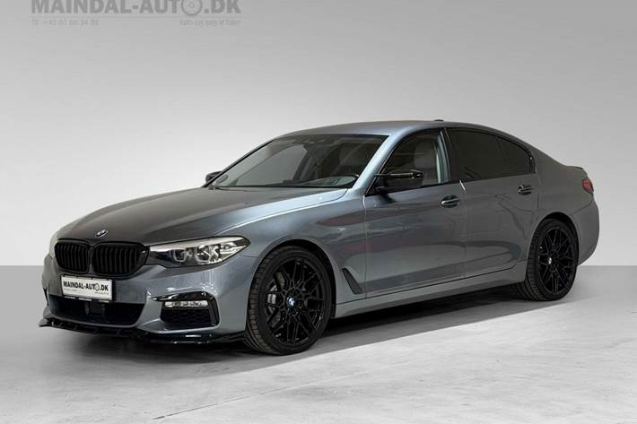 Sort BMW 530d fra 2017 set udefra