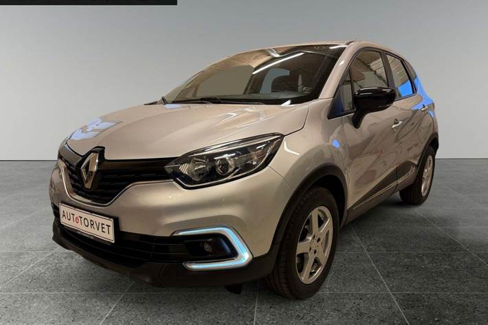 Sølv Renault Captur fra 2019